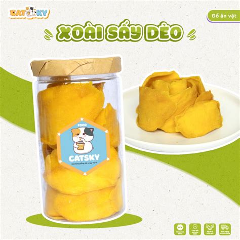 Mango with Salt and Chili Snack .